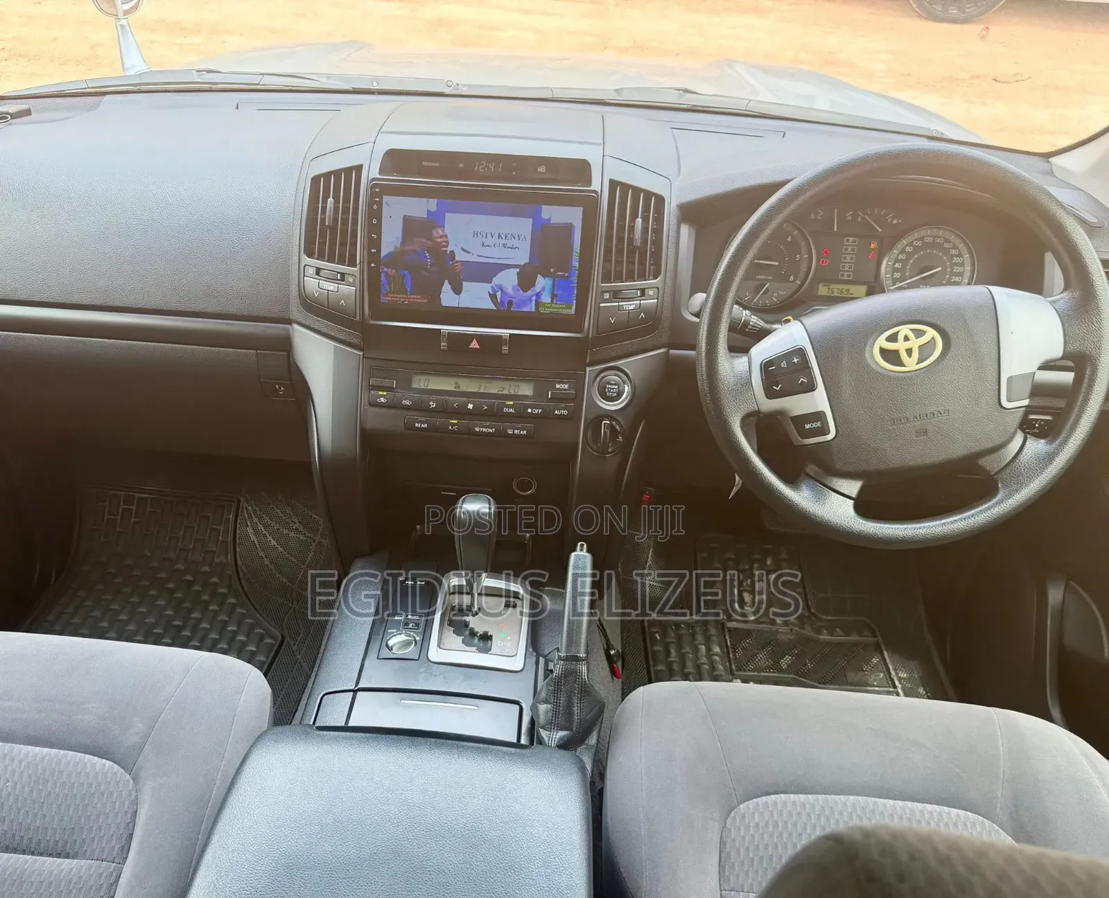 Toyota Land Cruiser 2010 Silver