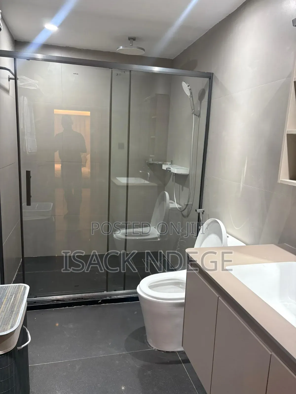 Furnished 3bdrm Apartment in Oyster Bay for rent