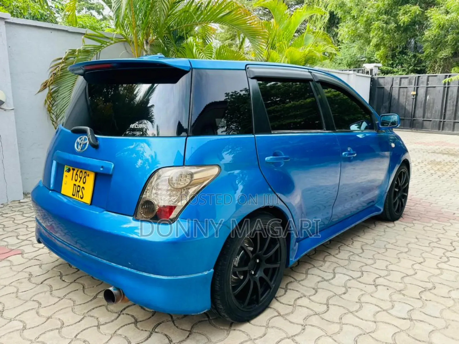 Toyota IST 2004 Blue