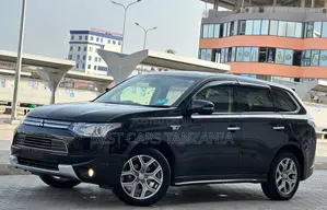Mitsubishi Outlander 2015 Black