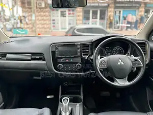 Mitsubishi Outlander 2015 Black