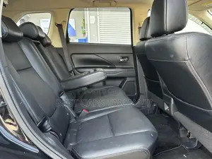Mitsubishi Outlander 2015 Black