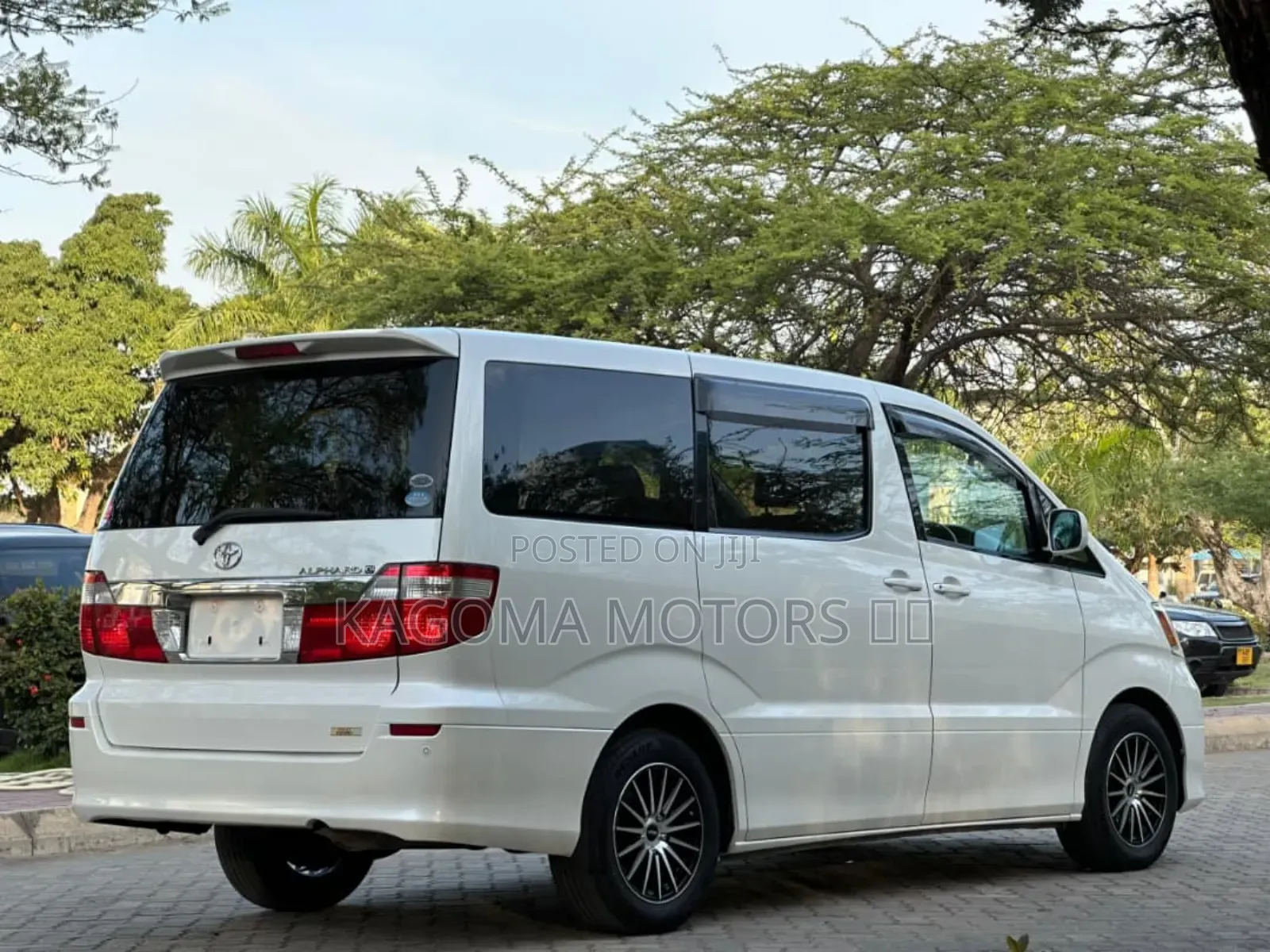 Toyota Alphard 2005 White