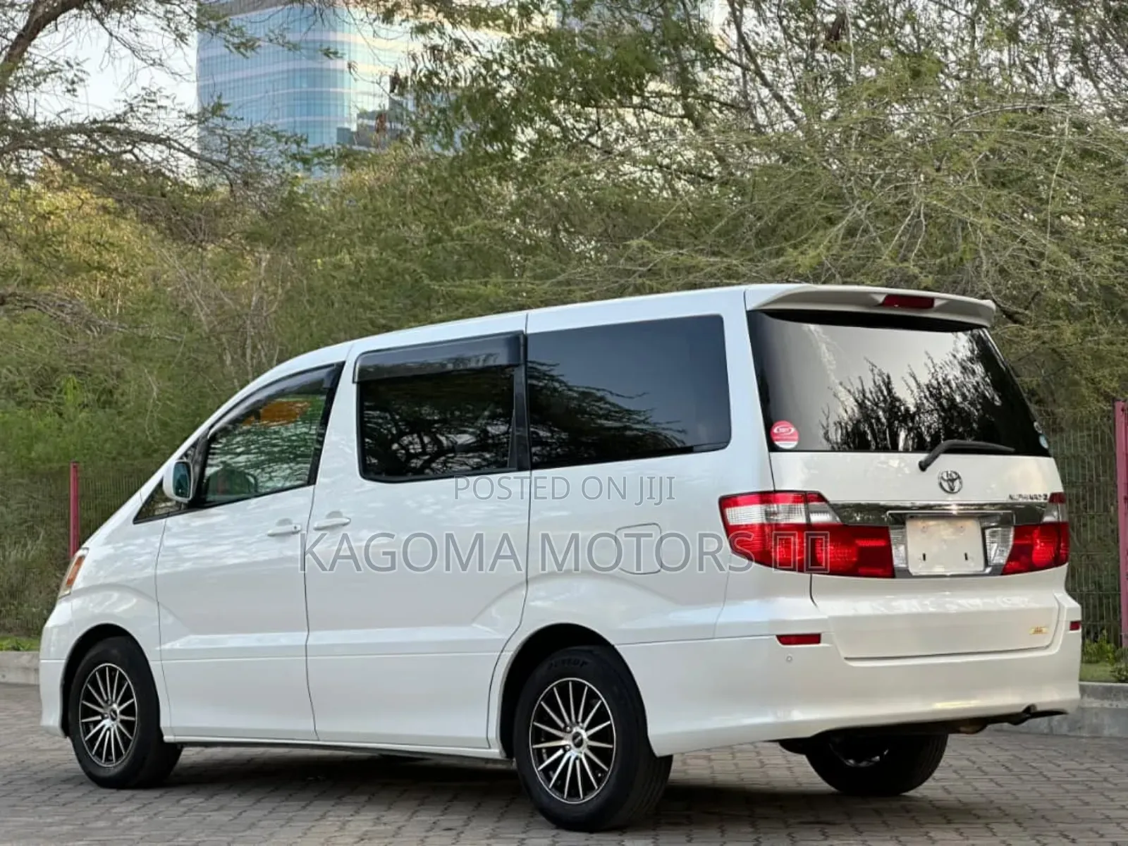 Toyota Alphard 2005 White