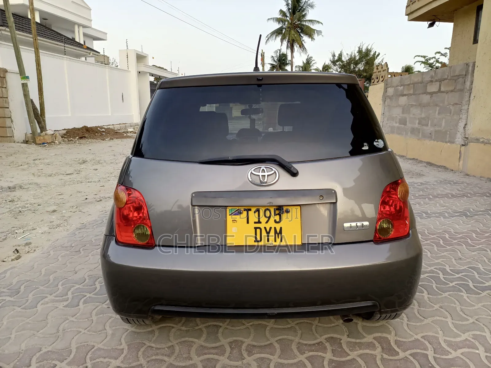Toyota IST 2004 Gray