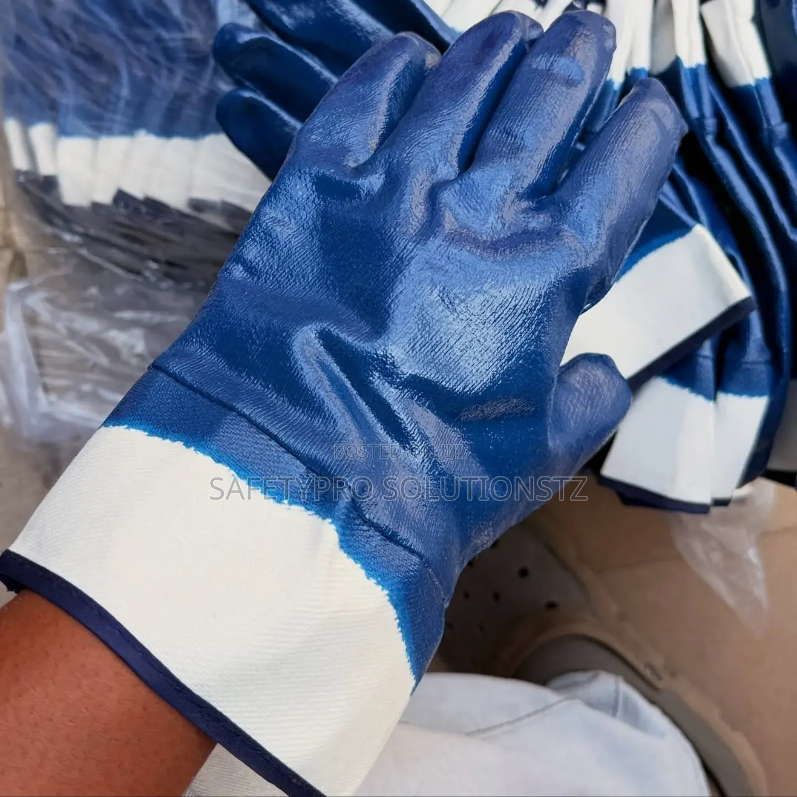 Nitrile Coated Safety Gloves