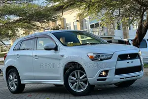 Mitsubishi RVR 2010 White