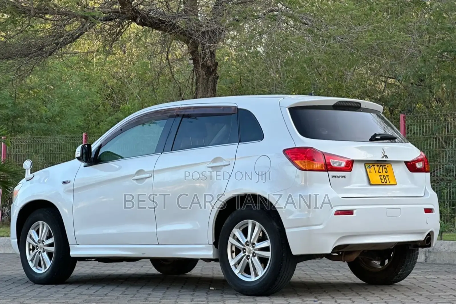 Mitsubishi RVR 2010 White
