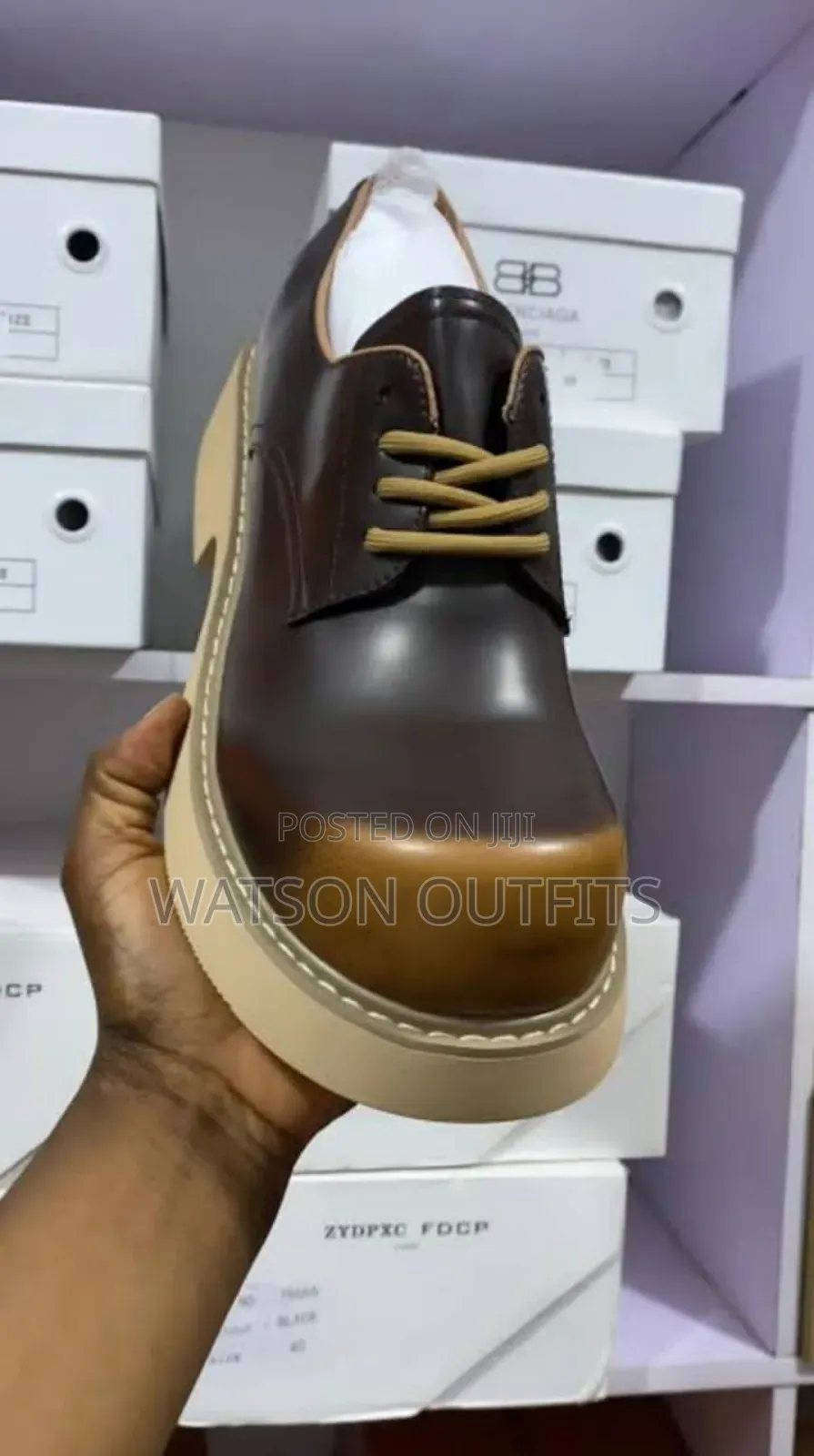 Men's Leather Shoes Artistically Very Worn