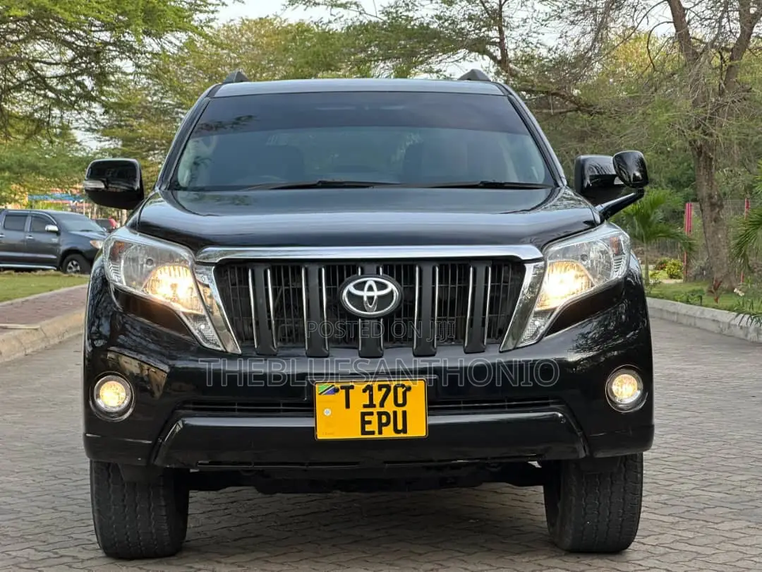 Toyota Land Cruiser Prado 2014 Black