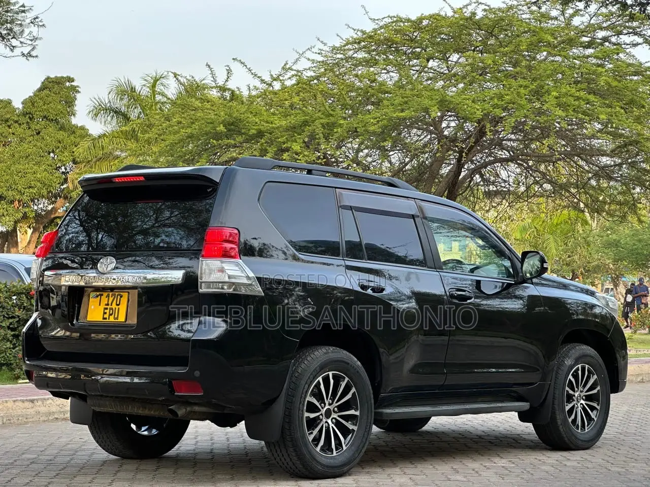 Toyota Land Cruiser Prado 2014 Black