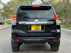Toyota Land Cruiser Prado 2014 Black