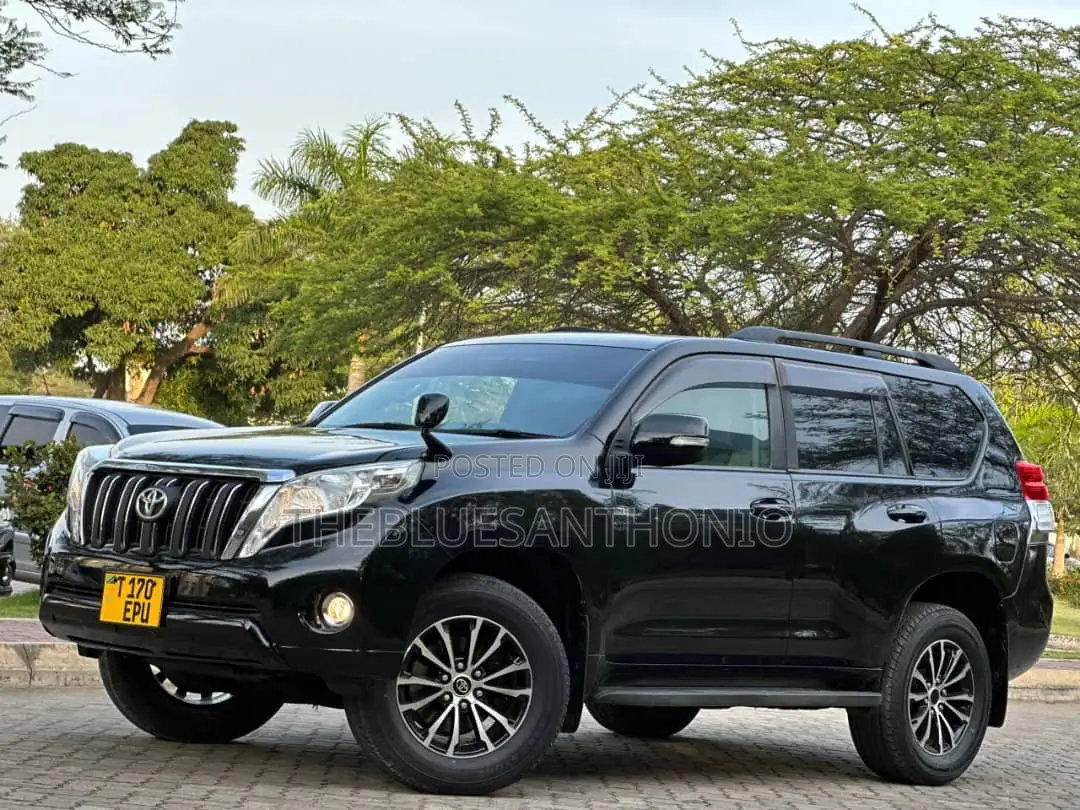 Toyota Land Cruiser Prado 2014 Black
