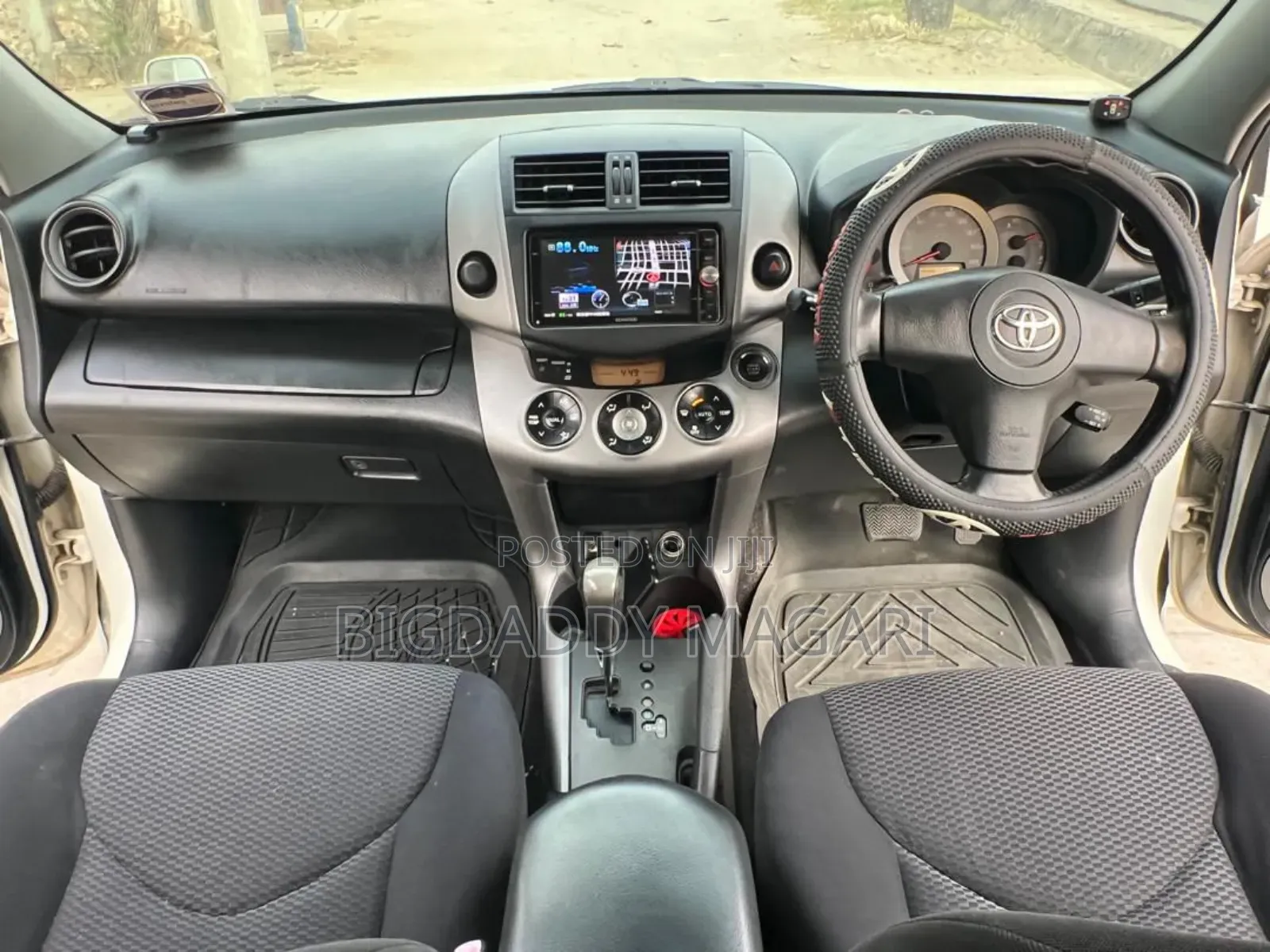 Toyota RAV4 2007 White