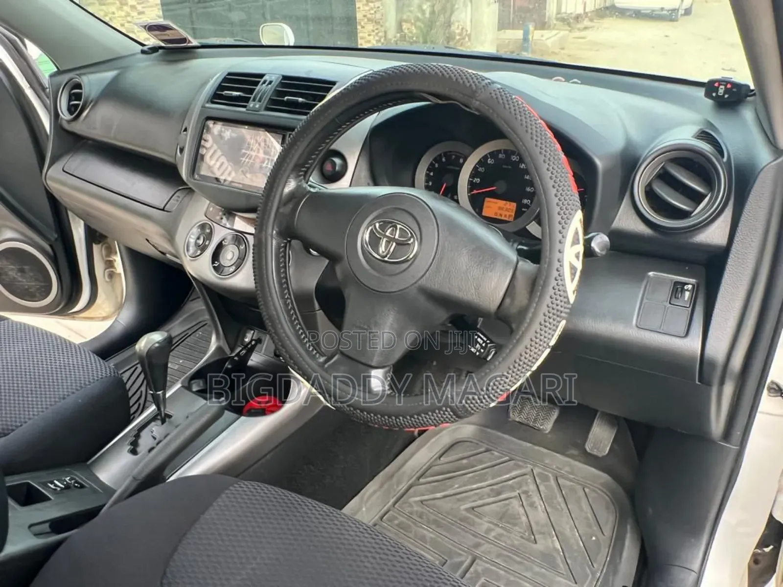 Toyota RAV4 2007 White