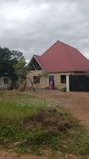 10bdrm House in Mecco for sale