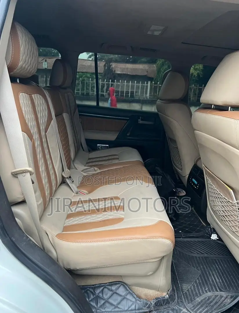 Toyota Land Cruiser 4.5 V8 VXR 2012 White