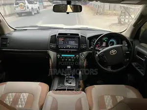 Toyota Land Cruiser 4.5 V8 VXR 2012 White