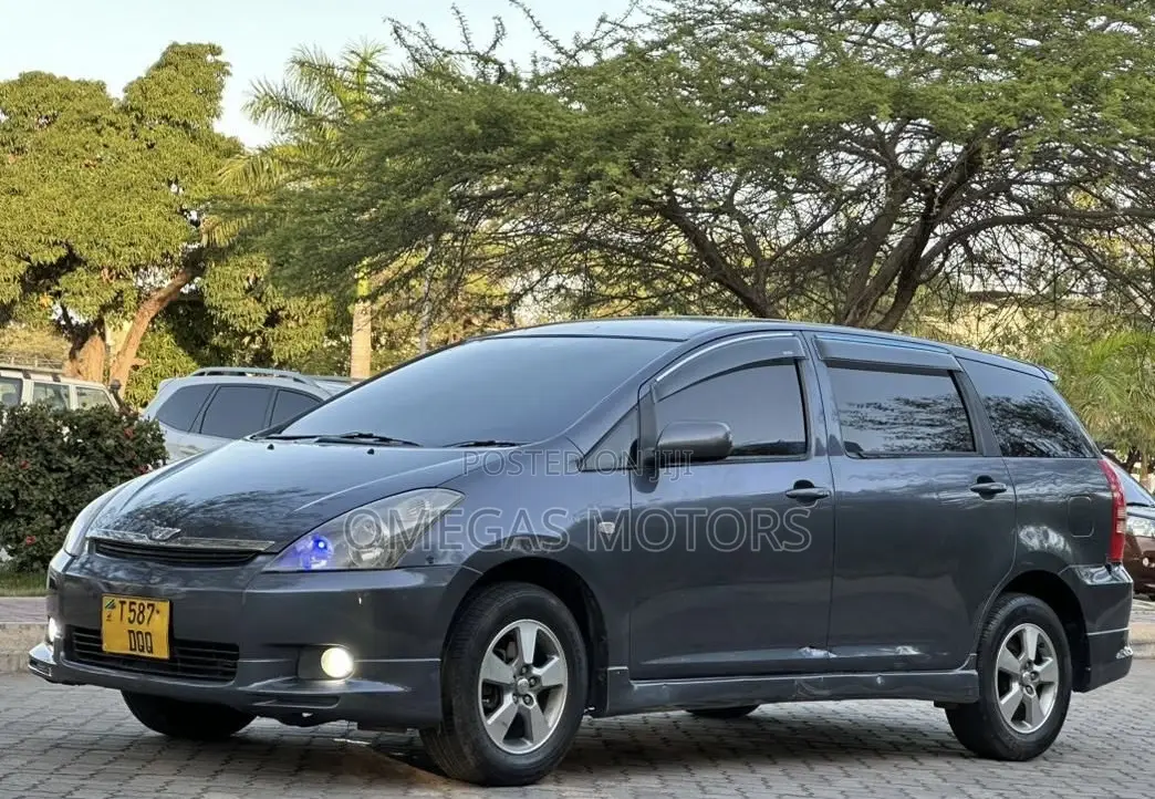 Toyota Wish 2005 Gray