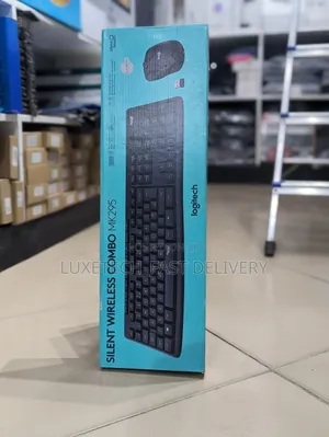 Logitech Mk295 Silent Wireless Keyboard and Mouse Set Combo