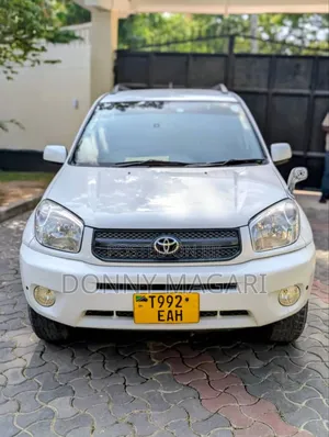Toyota RAV4 2007 White