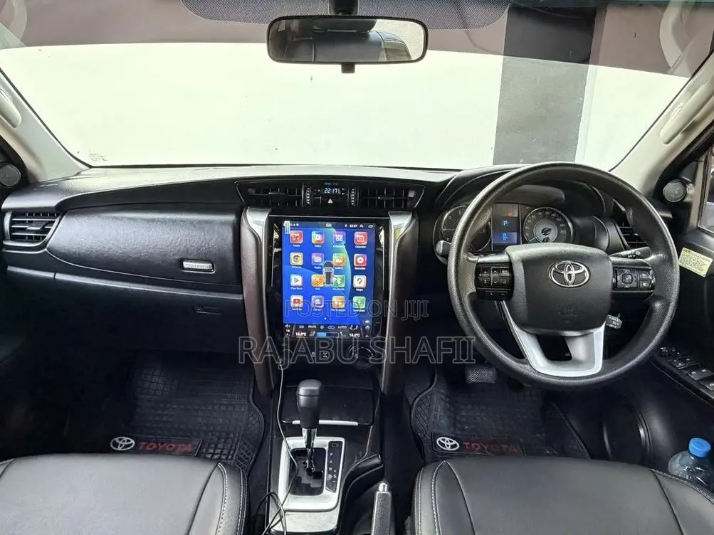 Toyota Fortuner 2.8 D AWD 2018 Gray