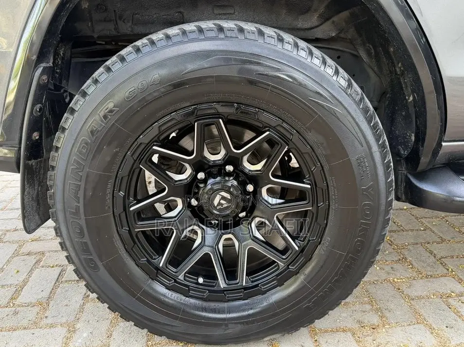 Toyota Fortuner 2.8 D AWD 2018 Gray