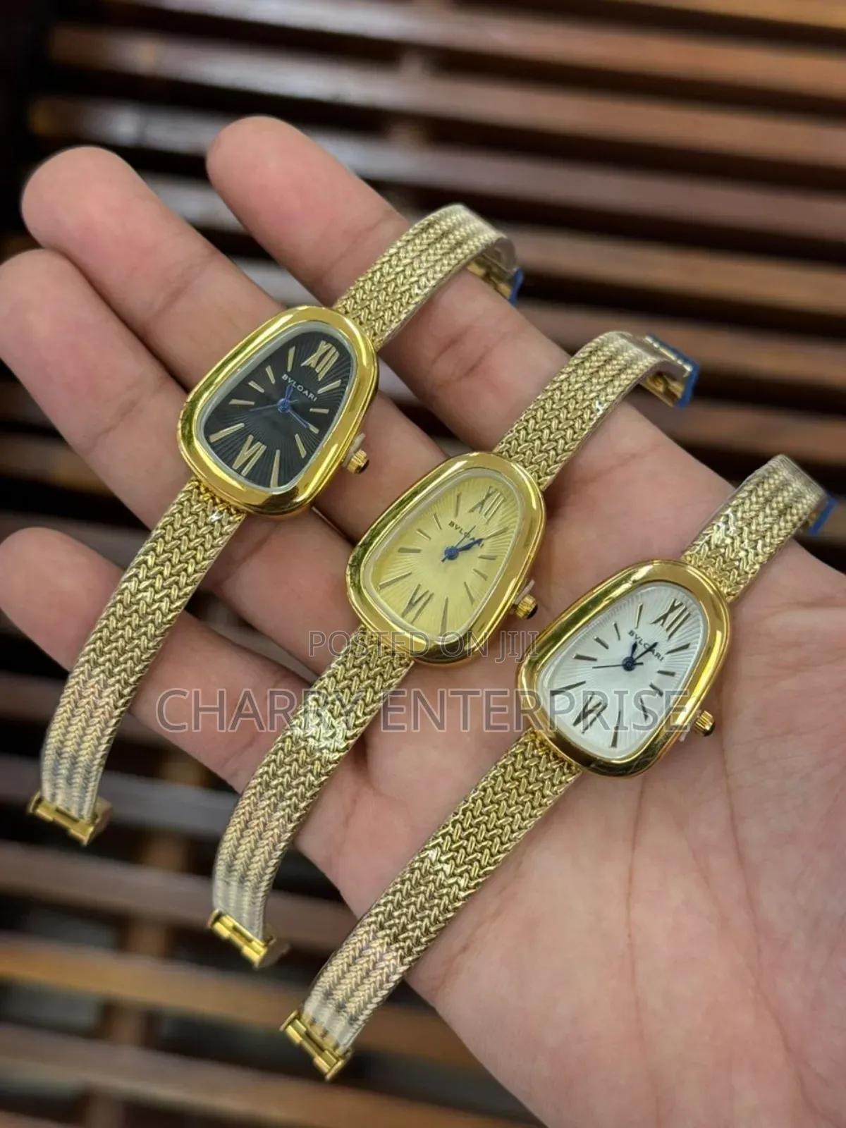 Bvlgari Watches
Mkanda Wa Ngozi
Mikanda Yote Imara
Water Resistance