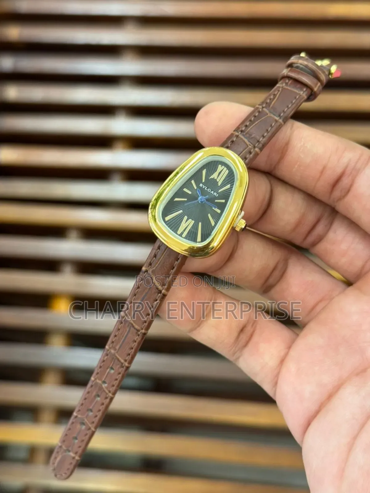 Bvlgari Watches
Mkanda Wa Ngozi
Mikanda Yote Imara
Water Resistance