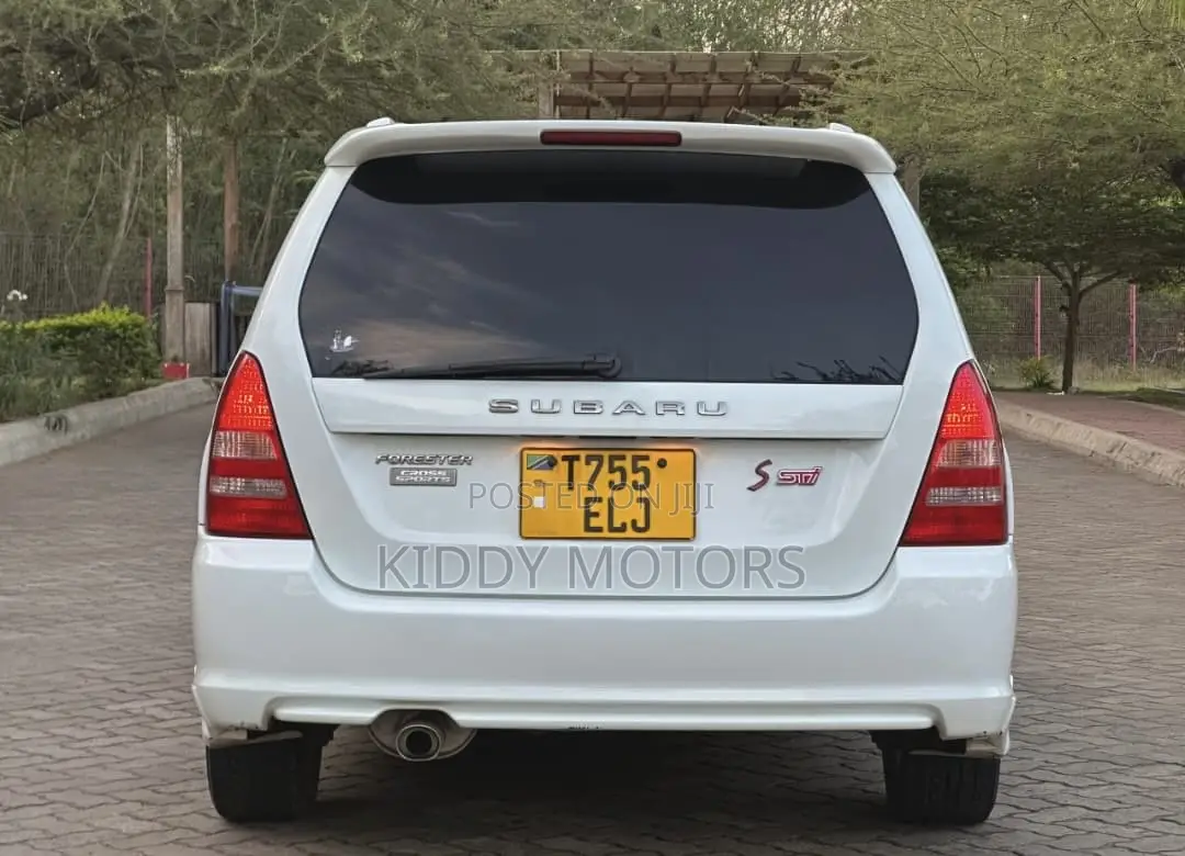 Subaru Forester 2005 White