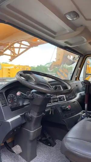 Ready to Order XCMG 50 Tons Truck Crane for Sale