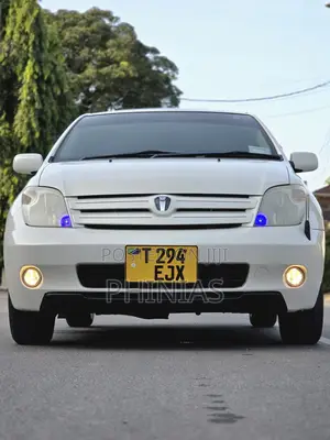 Toyota IST 2006 White