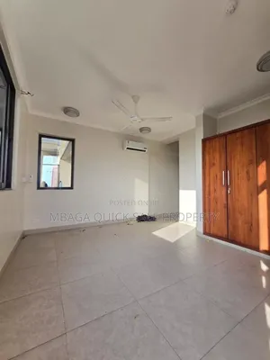 4bdrm Apartment in Mikochen, Mikocheni for rent