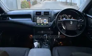 Toyota Crown 2010 White