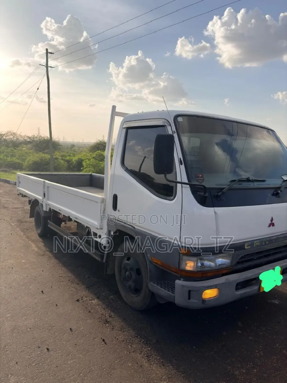 Mitsubish Canter Ya Mzigo Haijasajiliwa Kabisa Ina Engine Ya 4d