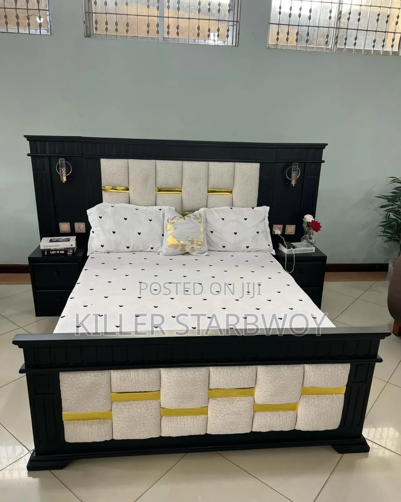 Kitanda Bedside Na Taa