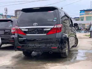 Toyota Alphard 2.4 Petrol FWD 2012 Matt Black