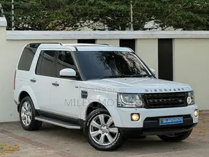 Land Rover Discovery 2014 White