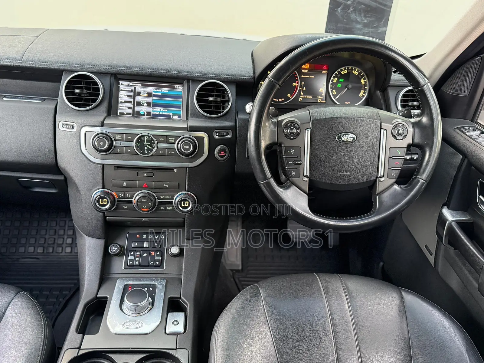 Land Rover Discovery 2014 White
