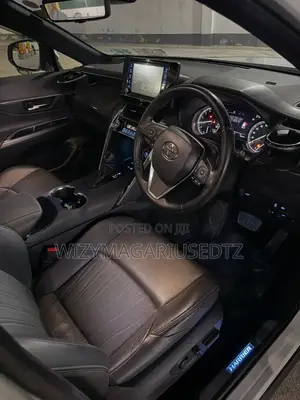 Toyota Harrier 2021 Off white