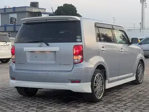 Toyota Corolla Rumion 2009 Silver