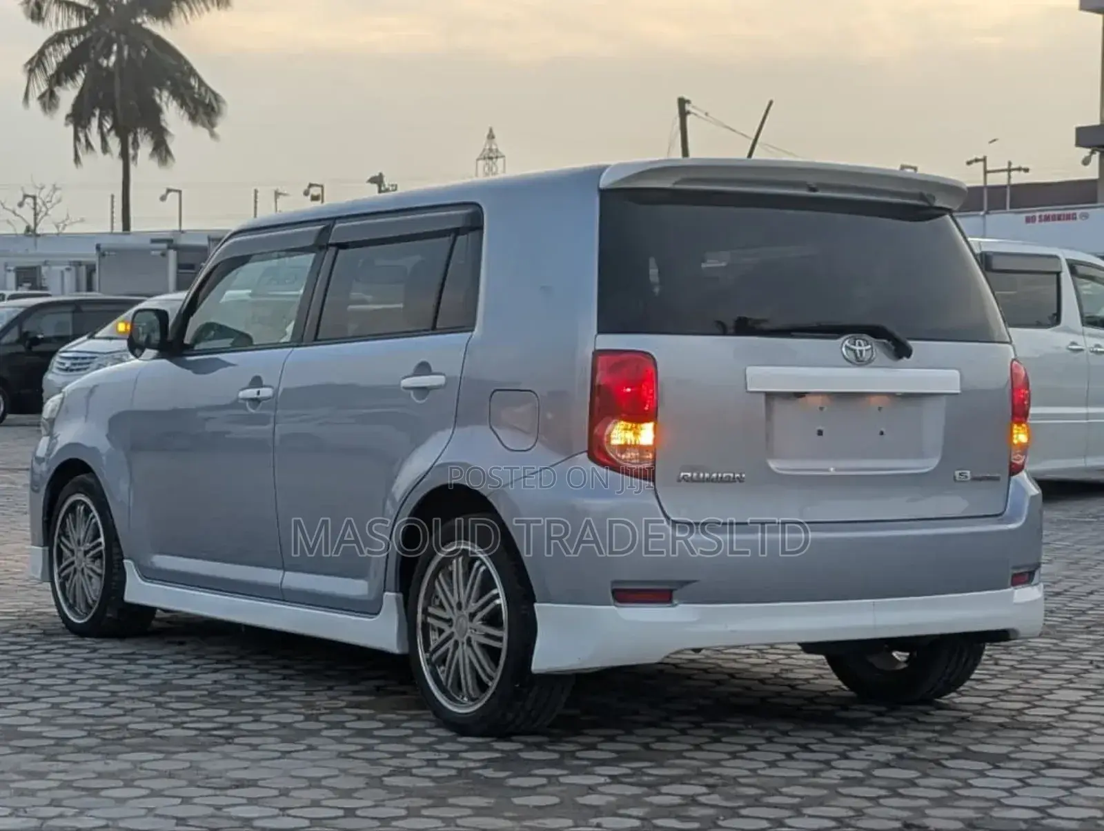 Toyota Corolla Rumion 2009 Silver