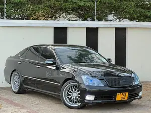 Toyota Crown 2004 Black