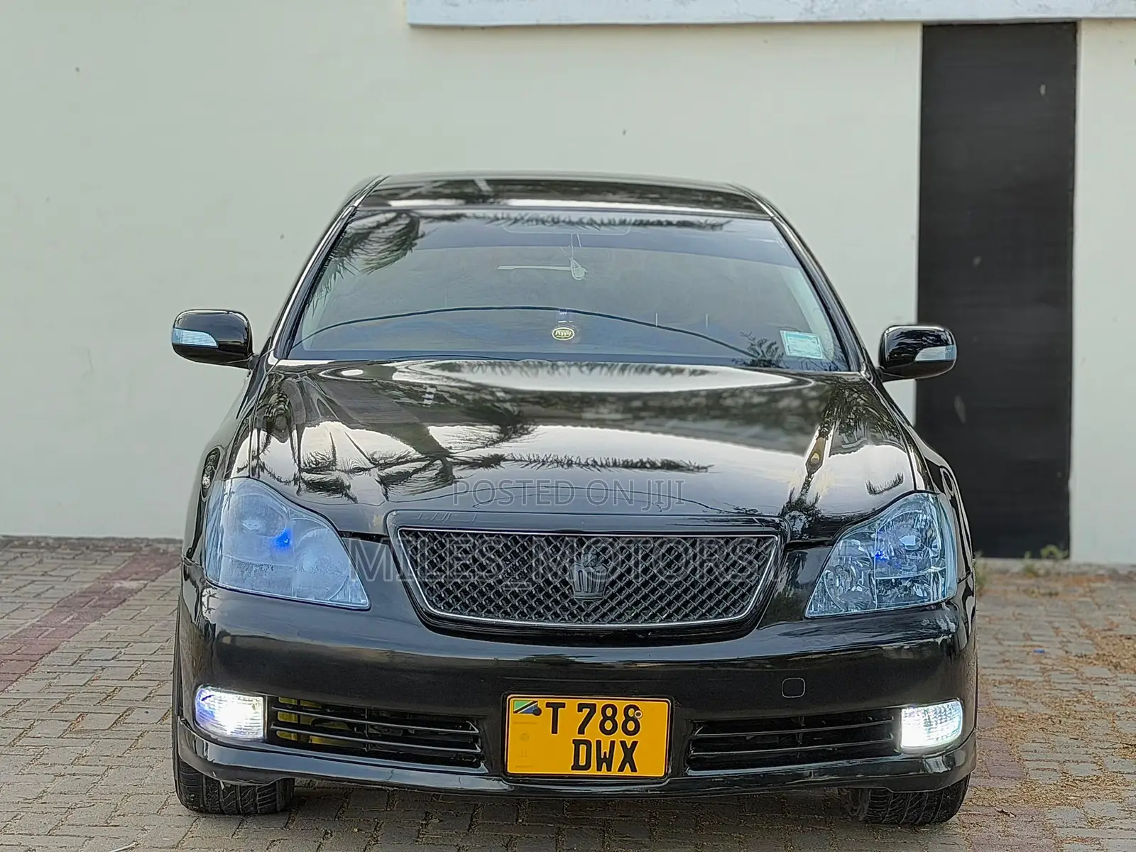 Toyota Crown 2004 Black