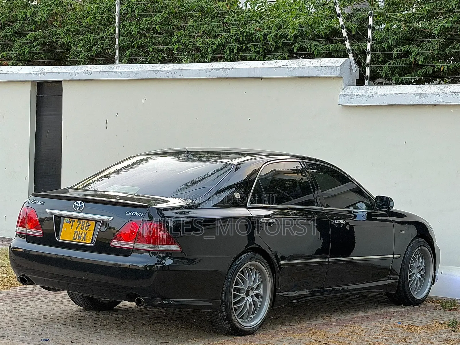 Toyota Crown 2004 Black