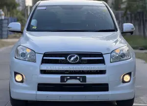 Toyota RAV4 2008 White