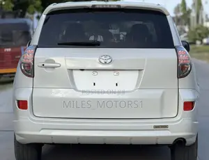 Toyota RAV4 2008 White
