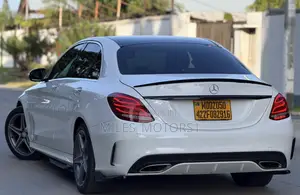 Mercedes-Benz C-Class 2014 White