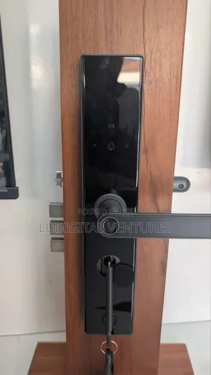 Smart Locks / Kitasa Janja [Fingerprint ,Password,Card Key]