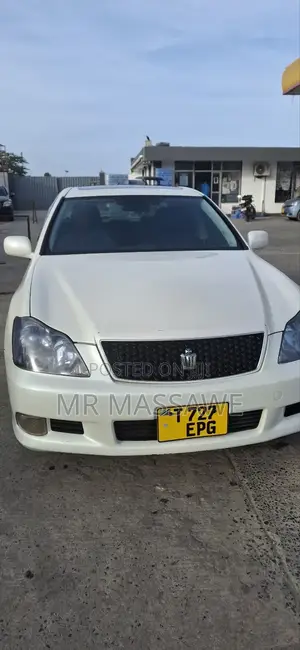 Toyota Crown 2008 White